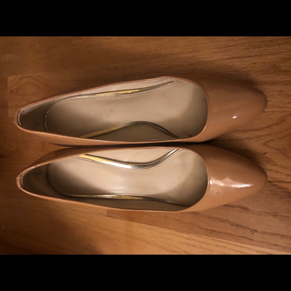 Coach patent nude shoe